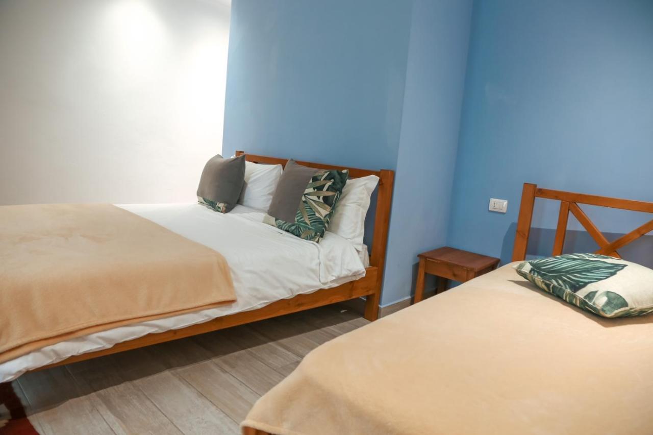 Agora Bed & Breakfast Vlorë Esterno foto